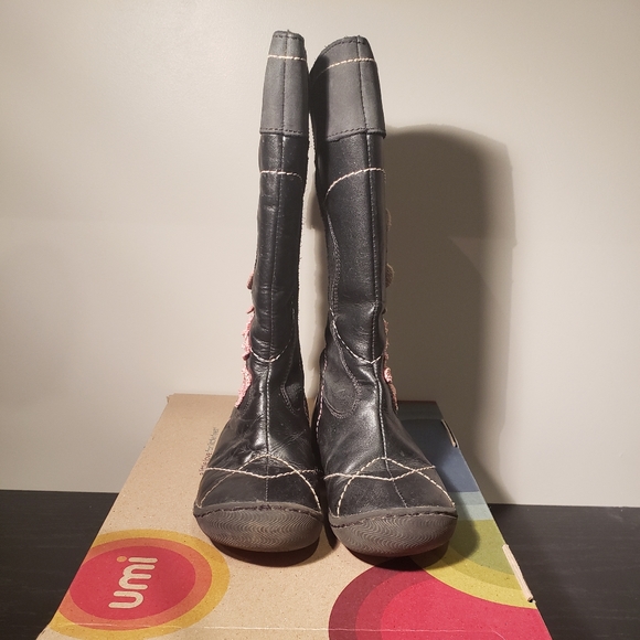 Umi Radiant Boots - Picture 4 of 7